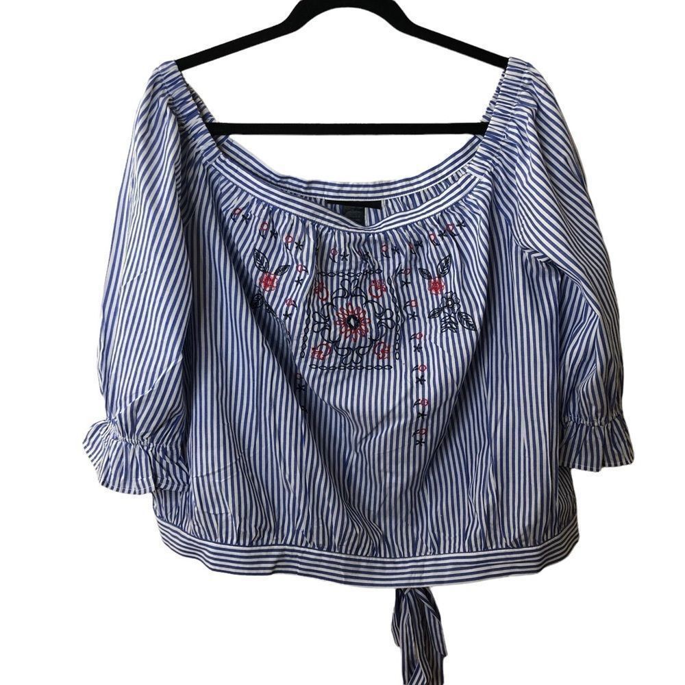 🎉Ashley Stewart Floral Print Striped Top